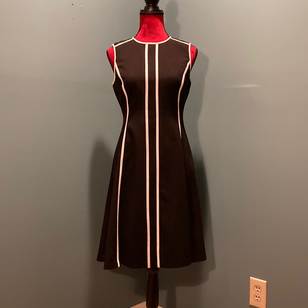 Ellen Tracy Black and White Dress Size 4
